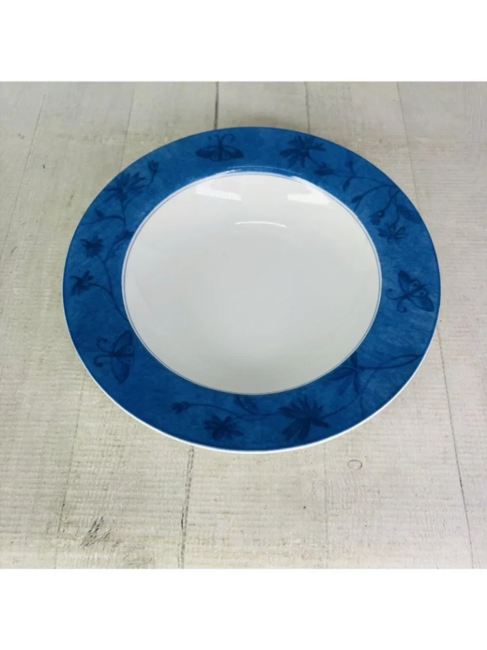 Coventry BLUE BUTTERFLY White Blue Porcelain Large Rim 9 1/4